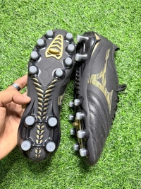 Mizuno Morelia Neo Black And Gold With Lace FG - 6.5