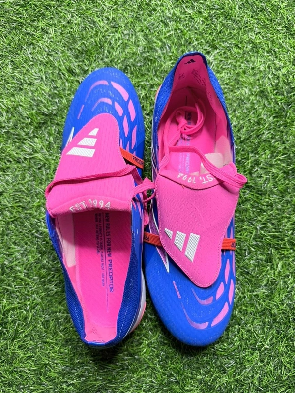 Predator Elite Foldover Blue And Pink Colour FG With Lace - 6.5