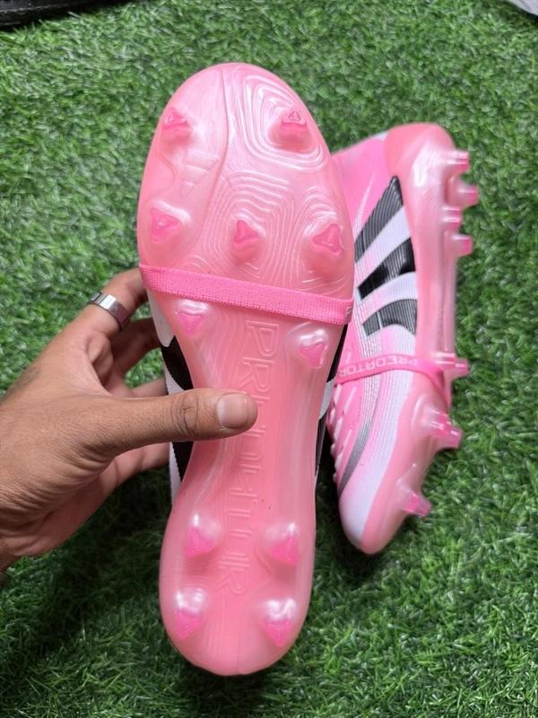 Predator Elite Foldover Baby Pink Colour FG BECKHAM Edition - 6.5