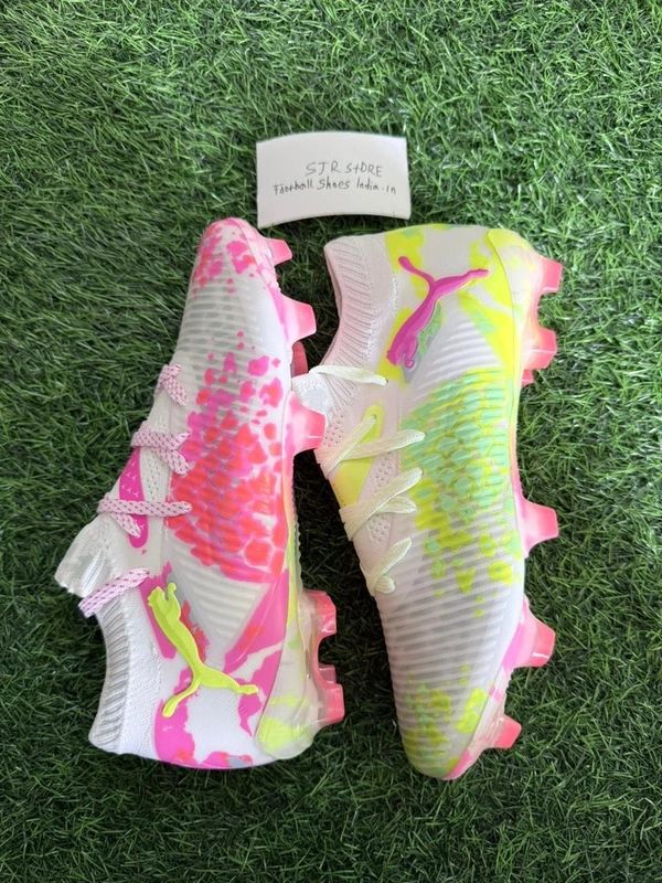 Future Ultimate 8 Twin Colour Low-top FG With Lace - 6.5