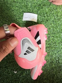 Predator Elite Baby Pink Low-top FG Without Lace - 9.5