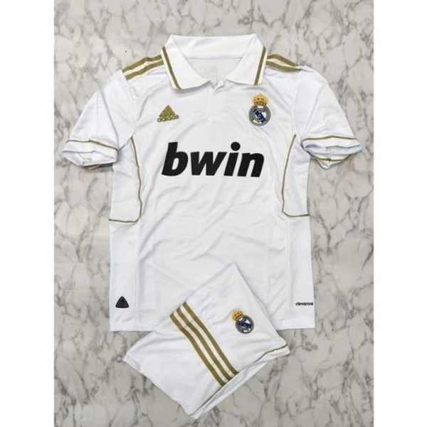 Retro Madrid 2011/12 Home Kit Fan Edition With Short - M