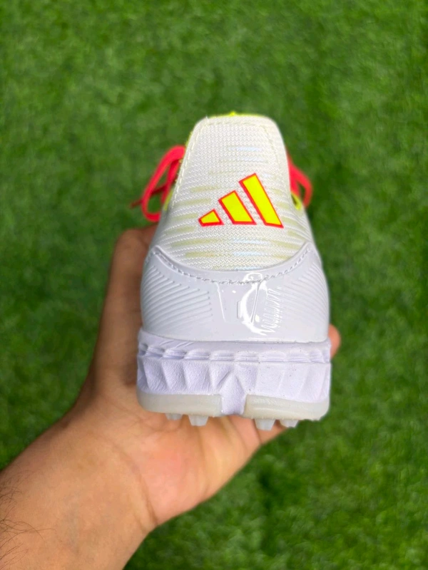 F50 White Orange Mix Colour AG/Turf With Lace - 6