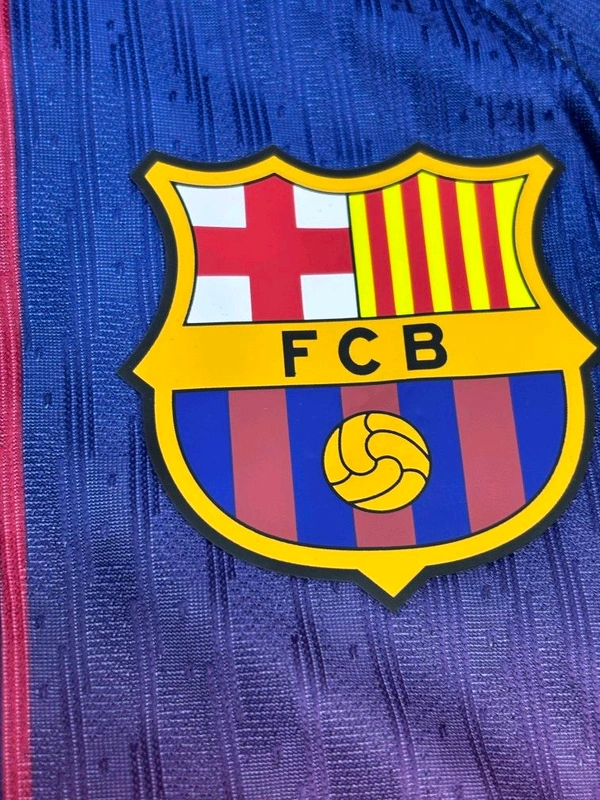 FC Barcelona 25/26 Home Jersey Player Edition - M