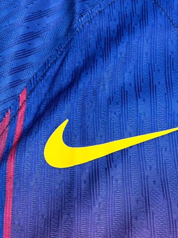 FC Barcelona 25/26 Home Jersey Player Edition - XL