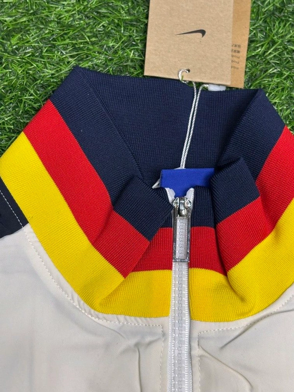 FC Barcelona White Colour Windbreaker Jacket - M