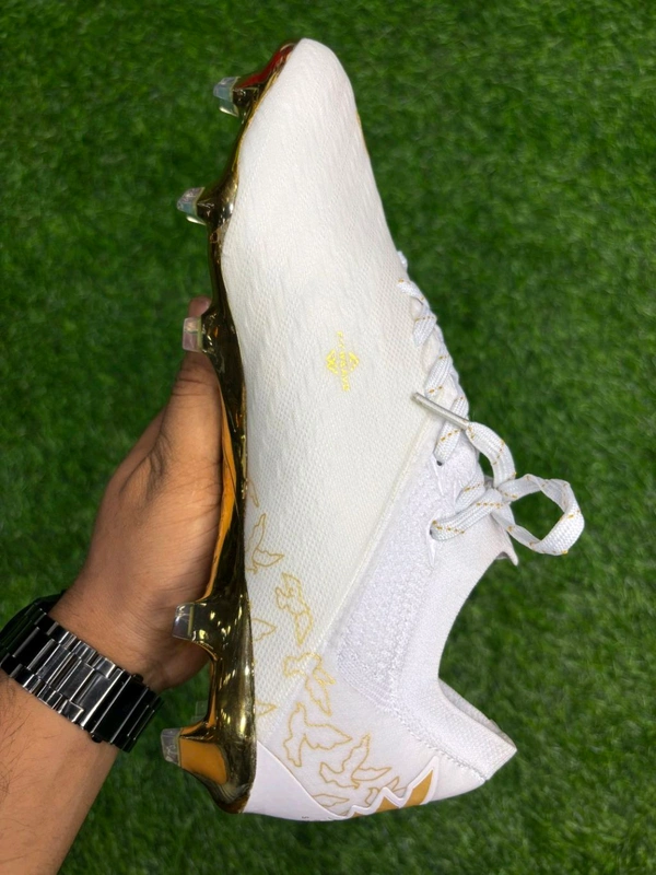 Furon V6+ Pro White & Gold Colour FG With Lace - 6.5