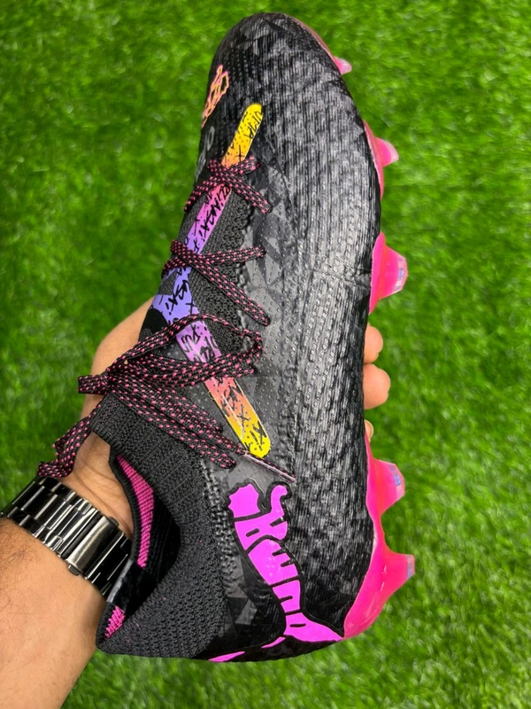 Future 7 Pro FG Boot Black With Lace - 9.5