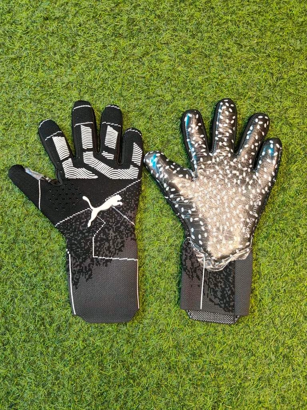 Future Black Colour Match Gloves - 9