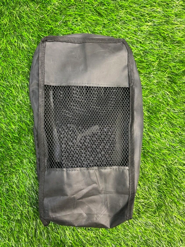 Future Ultimate Black GK Gloves - 8