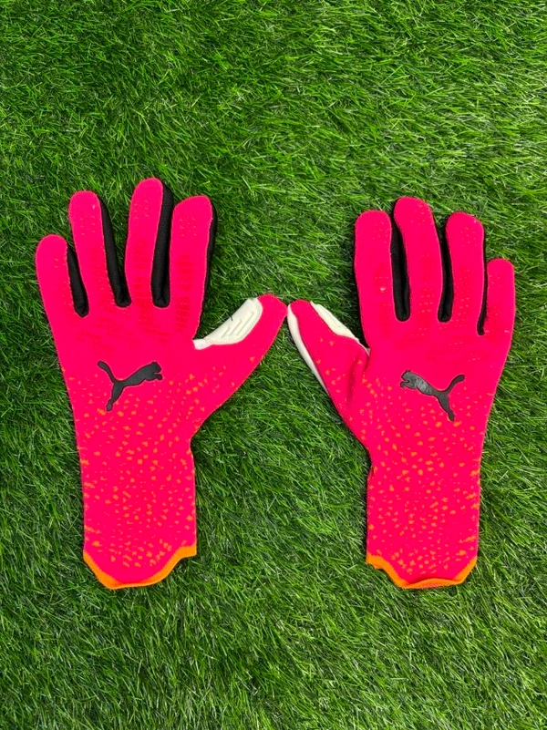 Future Ultimate Pink GK Gloves - 9
