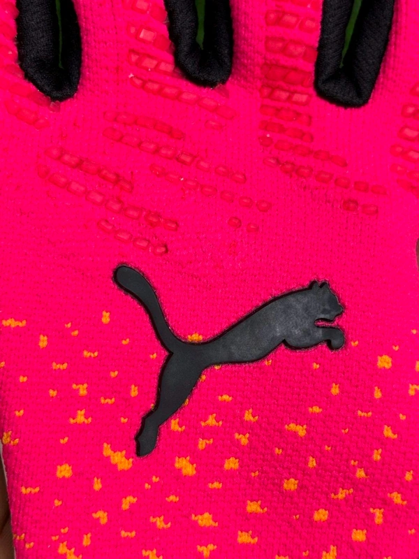 Future Ultimate Pink GK Gloves - 9