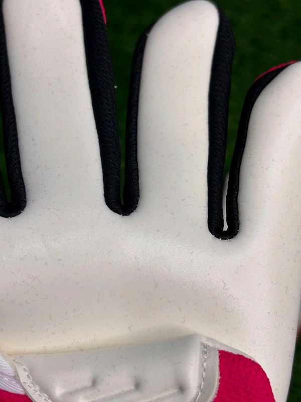 Future Ultimate Pink GK Gloves - 9