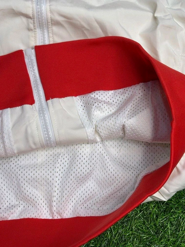 Liverpool FC White And Black Colour Windbreaker - M