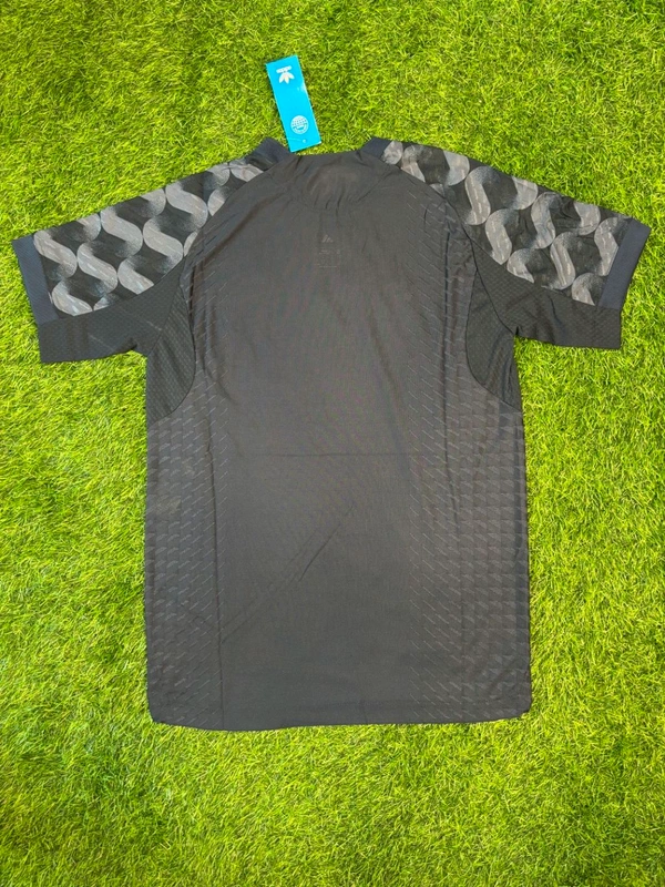 Madrid Black And Grey Colour Special Player Edition - L