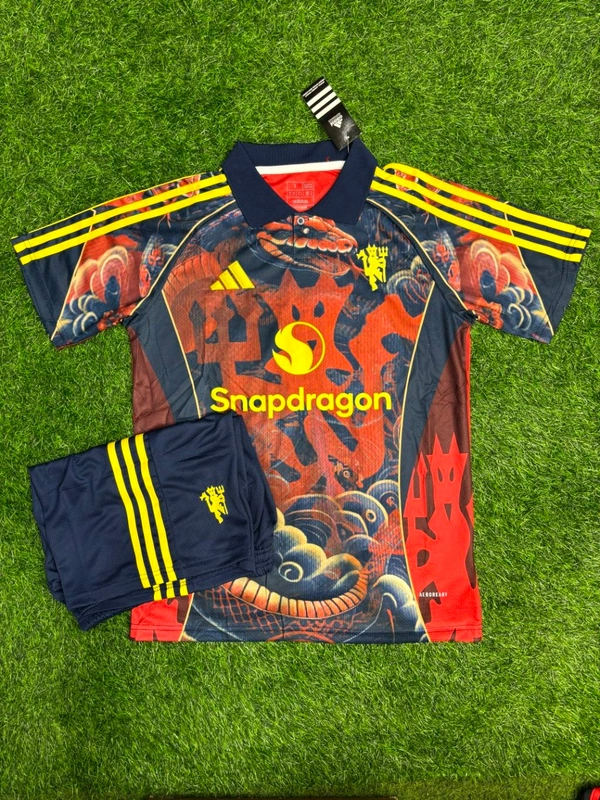 Manchester United 25/26 Special Kit Fan Edition With Short - S