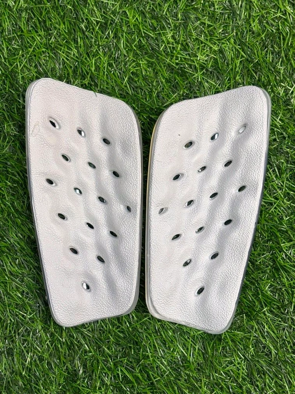Mercurial Lite White Colour Premium Shin Pad