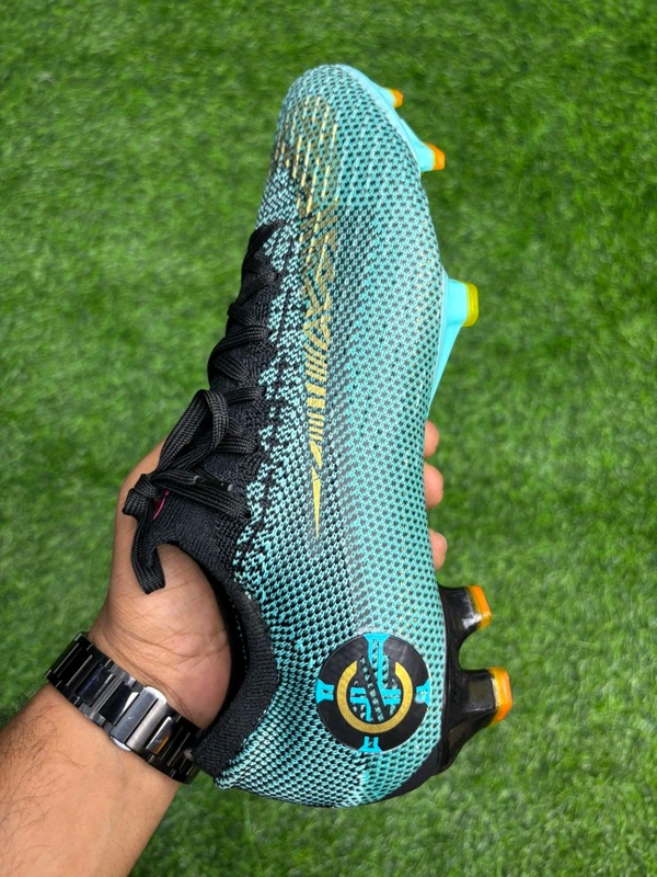 Mercurial Vapor 12 Elite CR7 Edition Low-top FG With Lace - 7.5