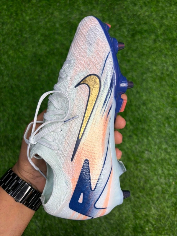 Mercurial Vapor 16 Elite CR7 Edition SG With Lace ( Metal Changer) - 5.5