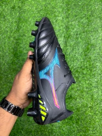 Mizuno Neo Black Colour Low-top FG With Lace - 9