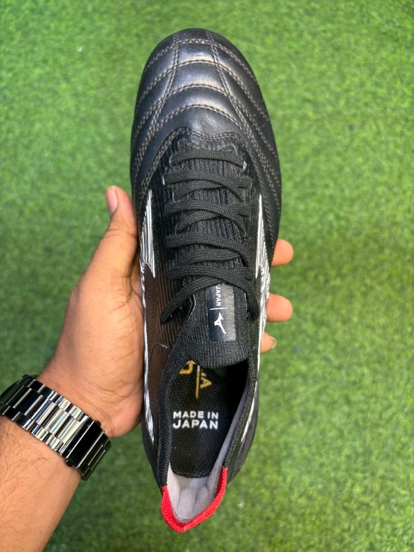 Mizuno Neo Black Colour With Less - 6.5