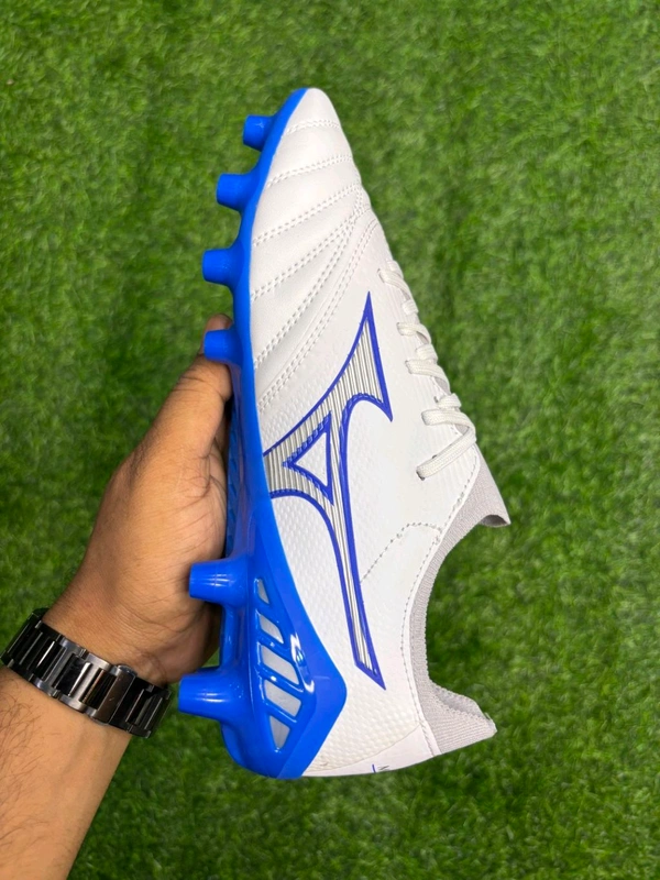 Mizuno Neo White And Blue Low-top FG With Lace - 6.5