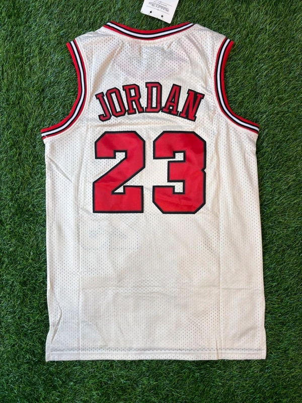 NBA Chicago Bulls White Colour - Jordan 23 - M