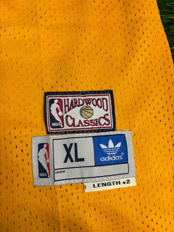 NBA Lakers Yellow Black- BAYANT 24 - M