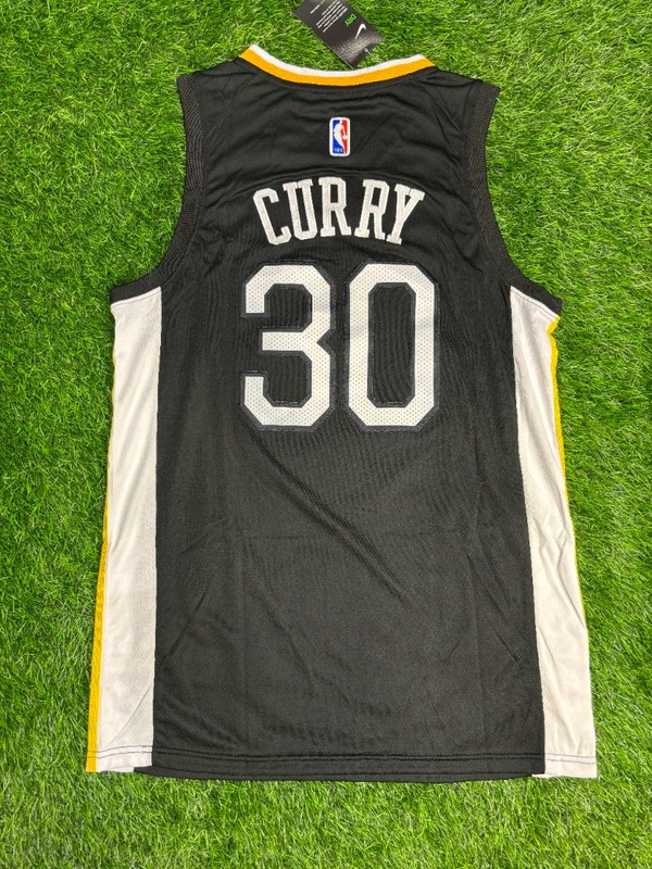 NBA The Town Black - CURRY 30 - S