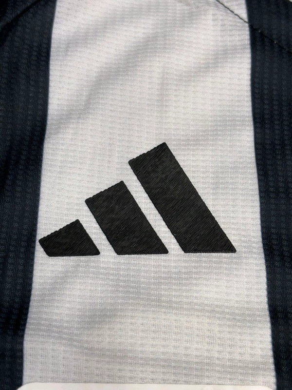 Newcastle United 24/25 Home Player Edition - S