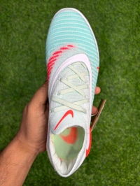 Phantom 6 Luna III Elite Sky-blue White FG With Lace - 10