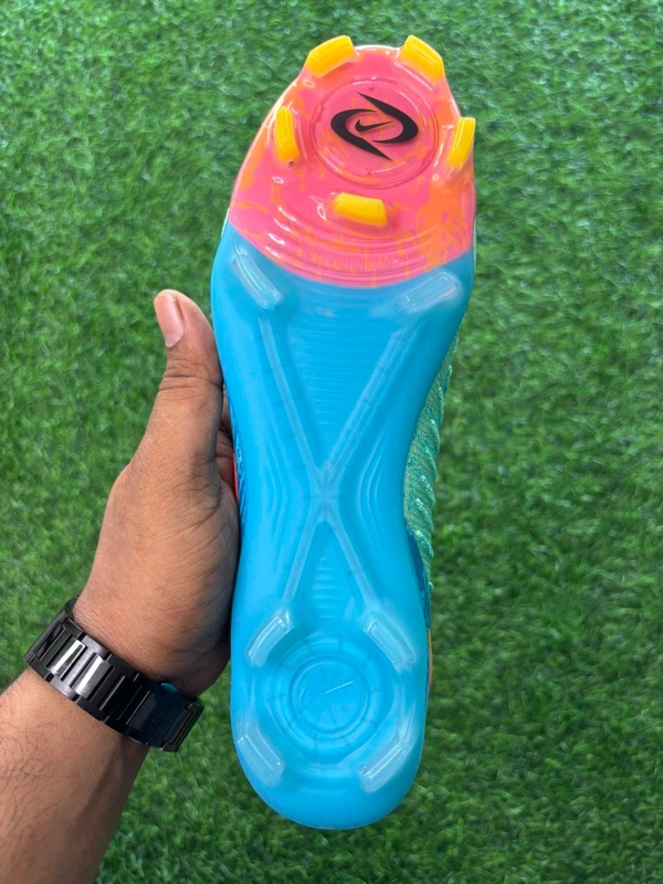 Phantom GX 2 Elite FG See Green Colour Low-top - 7.5