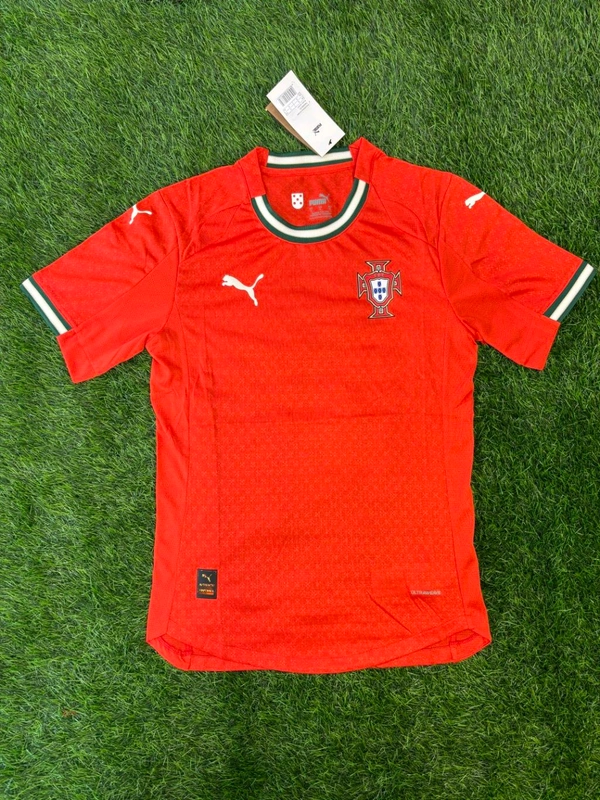 Portugal 2025 Home Half Sleeve Player Edition - L