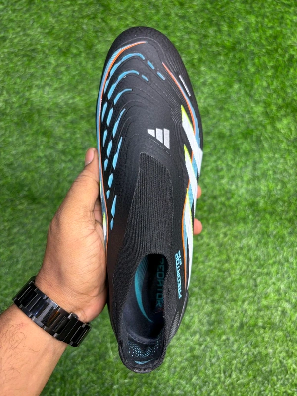 Predator Elite Black And Mix Colour Low-top FG without Lace - 7.5