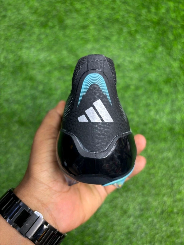 Predator Elite Black And Mix Colour Low-top FG without Lace - 7.5