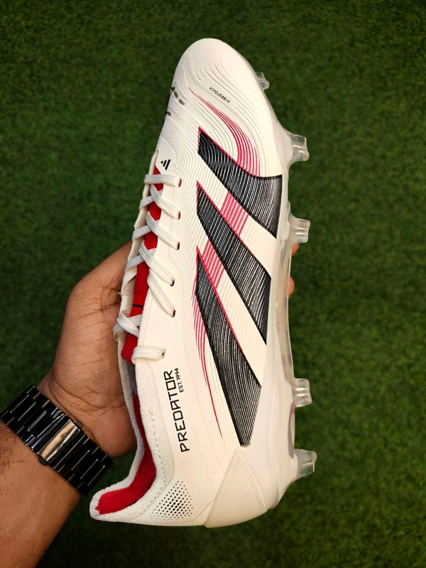 Predator Elite FG Cream Colour Low-top With Lace - 6