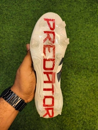 Predator Elite FG Cream Colour Low-top With Lace - 6