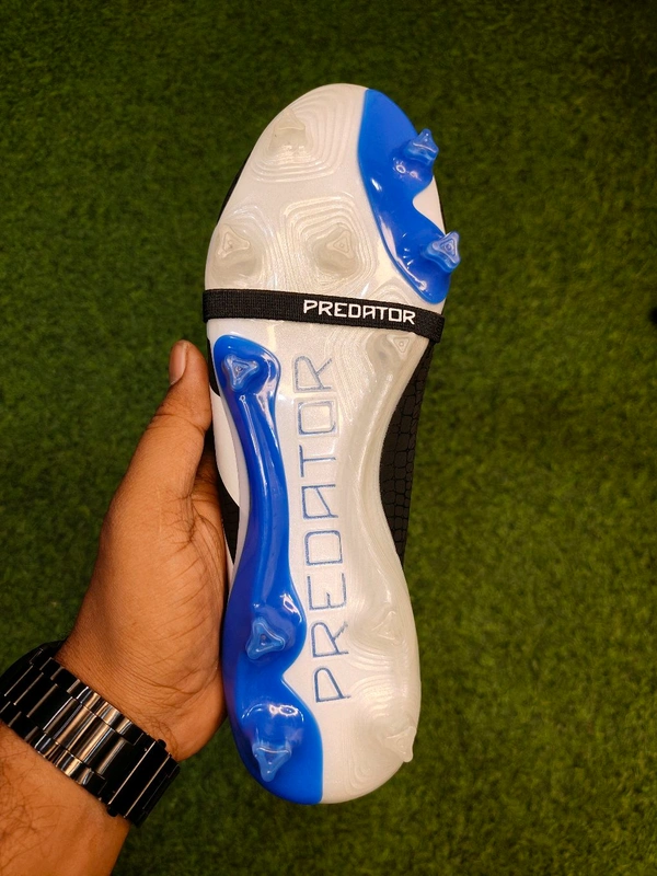 Predator Elite Foldover Black Blue Colour FG - 9.5