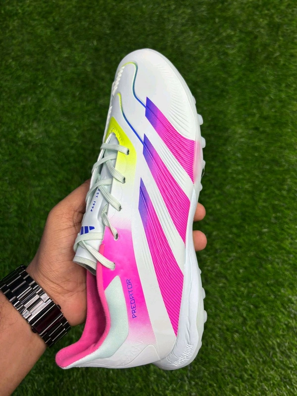 Predator Elite Pink Colour Astro/ Turf With Lace - 6