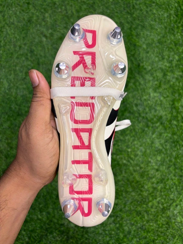 Predator Foldover Elite Cream Colour SG With Lace(Metal Changer) - 6.5