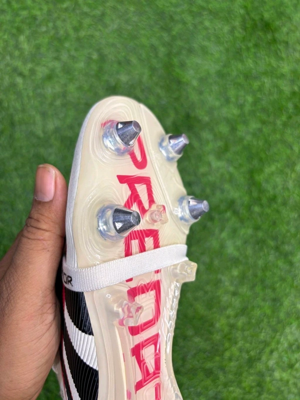 Predator Foldover Elite Cream Colour SG With Lace(Metal Changer) - 6.5