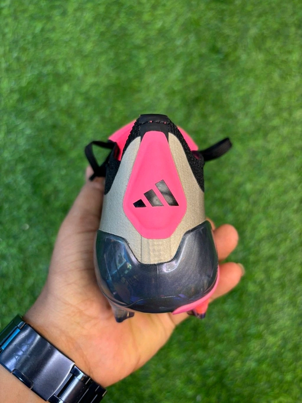 Predator Foldover Elite Grey And Pink FG - 8