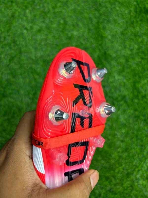 Predator Foldover Elite Red SG With Lace(Metal Changer) - 7.5