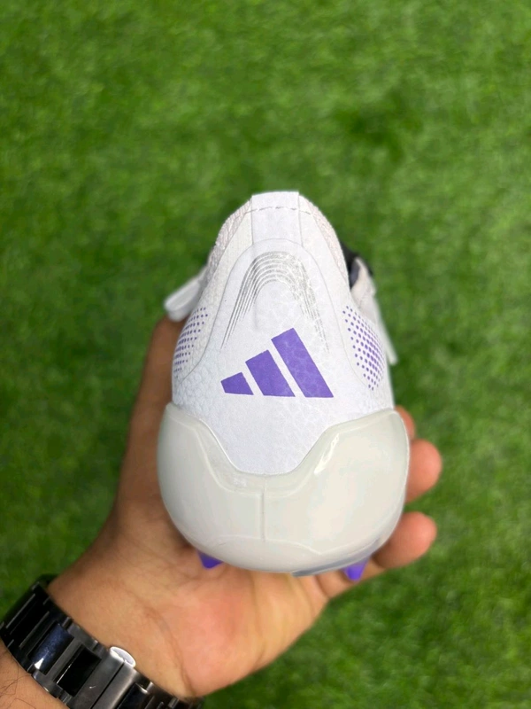 Predator Foldover Elite White Green Colour FG - 9