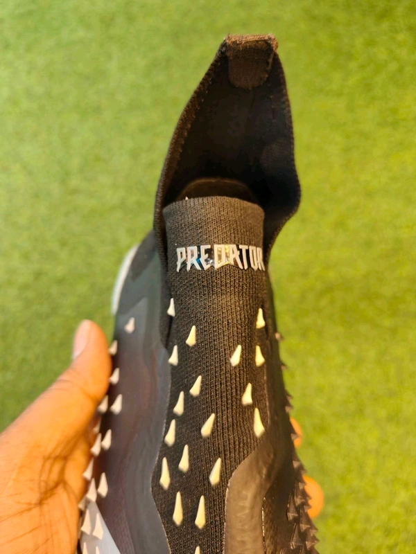 Predator Freak High-Top Without Lace Black Colour - 6.5