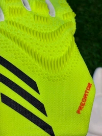 Predator Light Green And White GK Gloves - 9