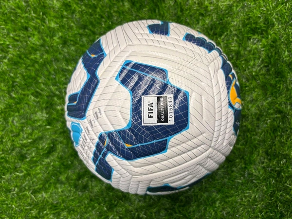 Premier League 24/25 Flight Official Match Ball Replica (Size 5)
