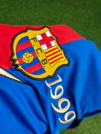 Retro Barcelona 1999-00 Home Half Sleeve - L