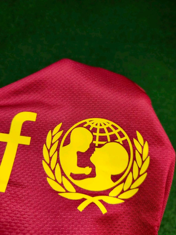 Retro Barcelona Home 20009 Full Sleeve - XL