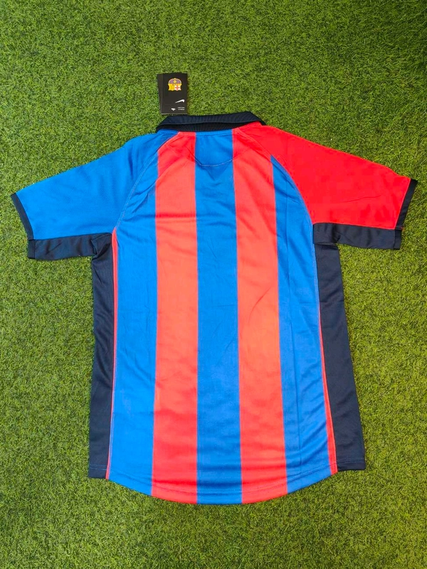 Retro Barcelona Home 2001-02 Half Sleeve - M